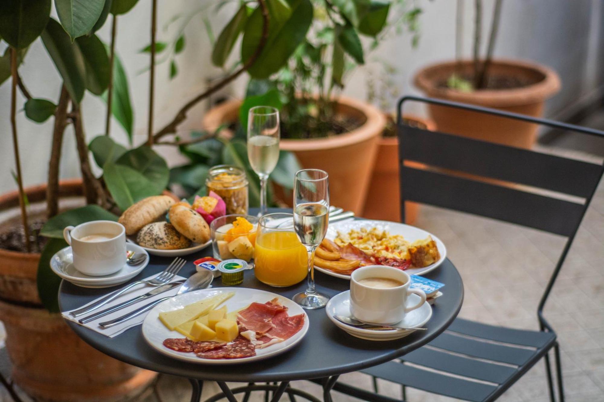 Hotel Boutique Casas De Santa Cruz Sevilla Bagian luar foto