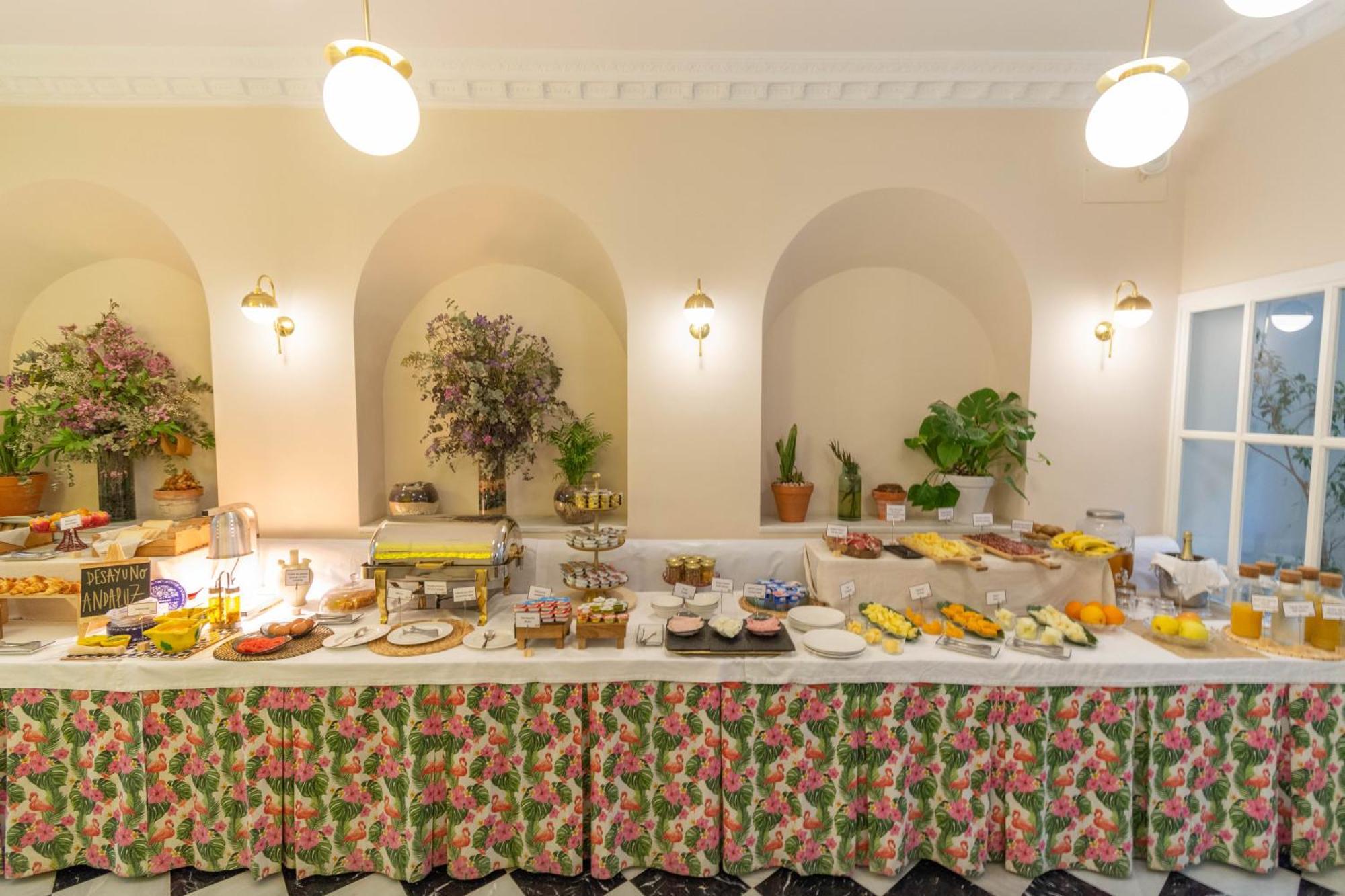 Hotel Boutique Casas De Santa Cruz Sevilla Bagian luar foto