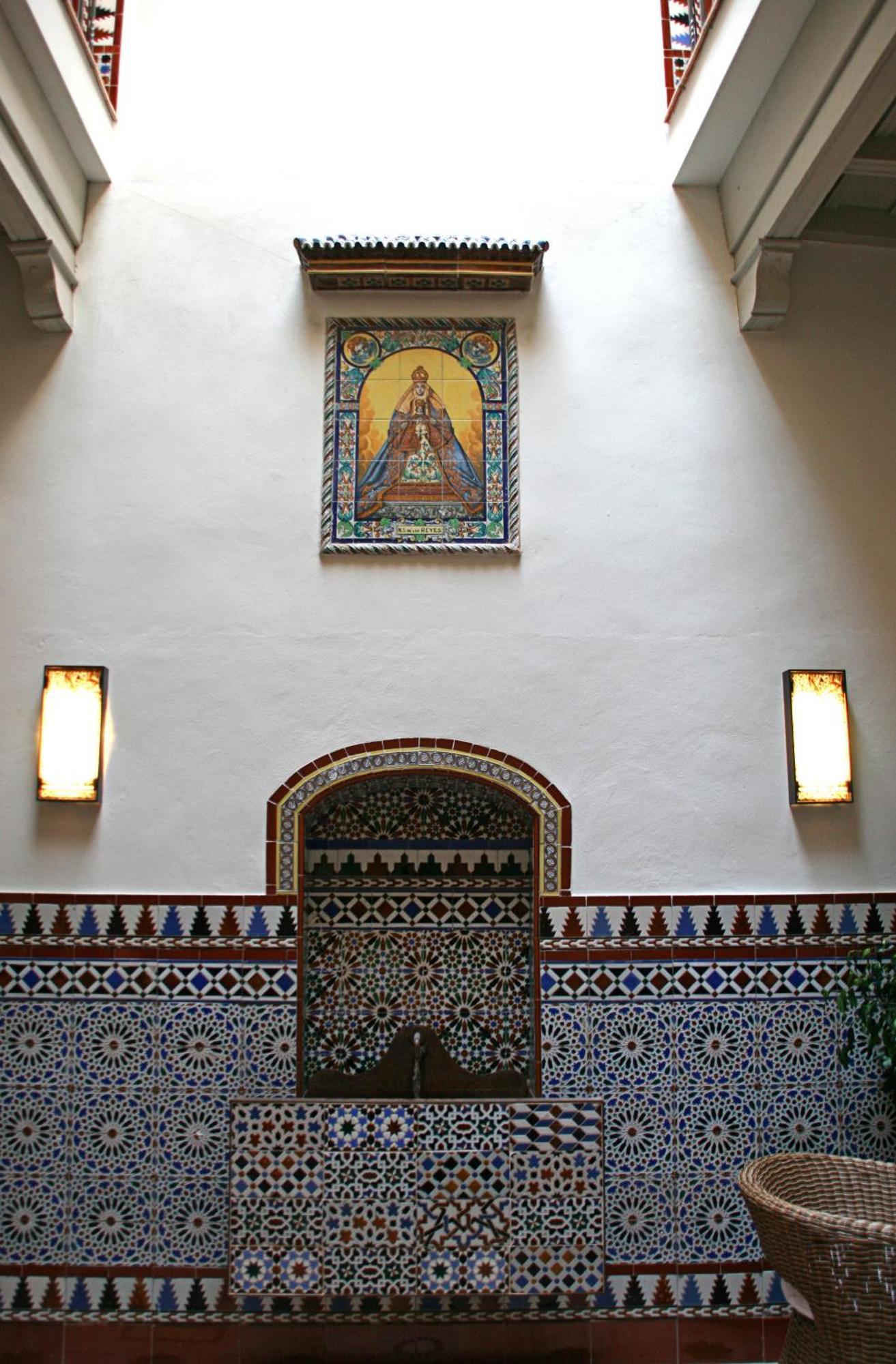 Hotel Boutique Casas De Santa Cruz Sevilla Bagian luar foto